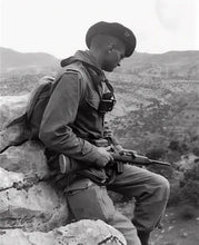 Load image into Gallery viewer, Chevalon Waxed Mountain Smock